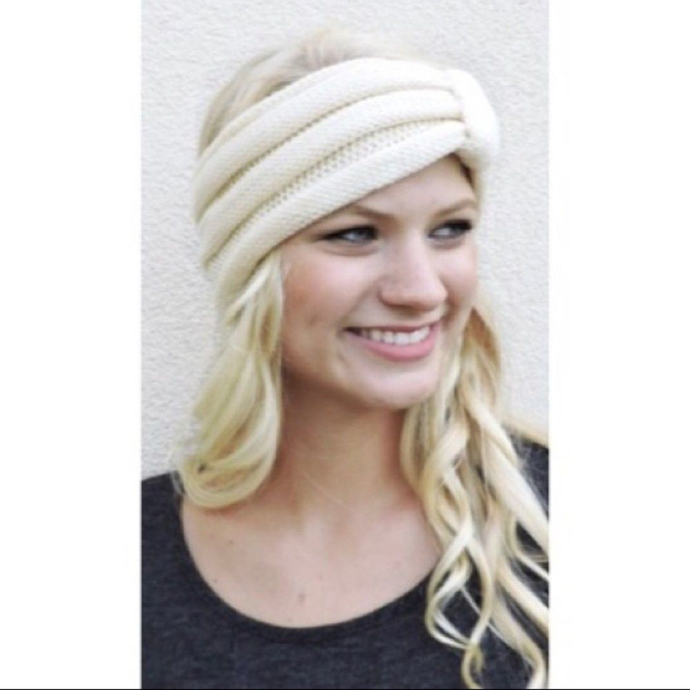 Cream sweater knotted headband